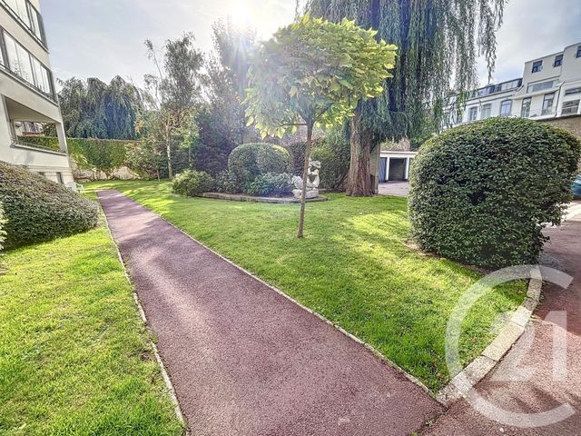 Agrandir la photo Appartement T4 à vendre - 4 pièces - 107 m2 - Lille - 59 - NORD-PAS-DE-CALAIS