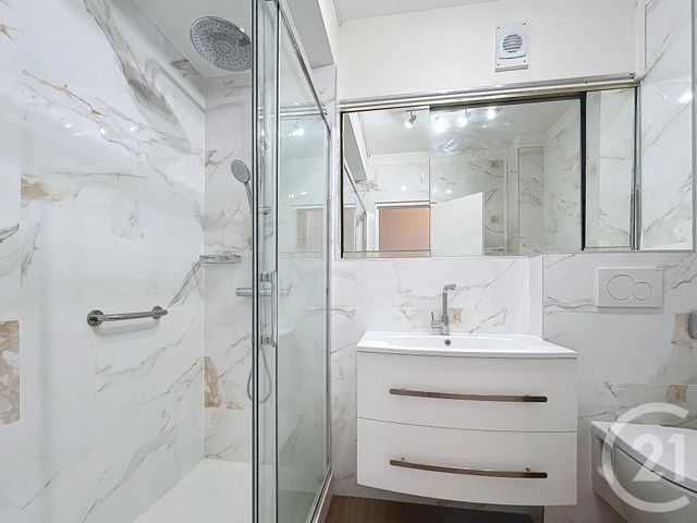 Agrandir la photo Appartement T4 à vendre - 4 pièces - 107 m2 - Lille - 59 - NORD-PAS-DE-CALAIS