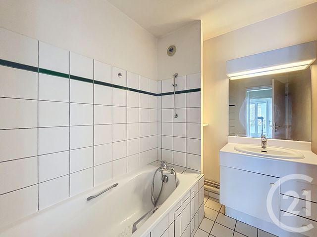 Agrandir la photo Appartement T4 à vendre - 4 pièces - 113,54 m2 - Lille - 59 - NORD-PAS-DE-CALAIS
