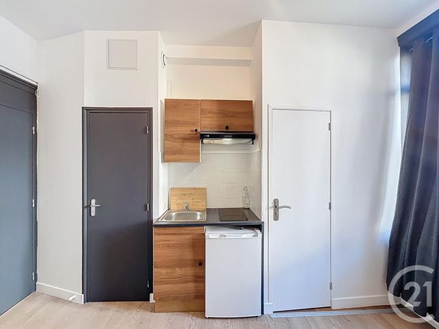 Agrandir la photo Appartement Studio à louer - 1 pièce - 14,23 m2 - Lille - 59 - NORD-PAS-DE-CALAIS
