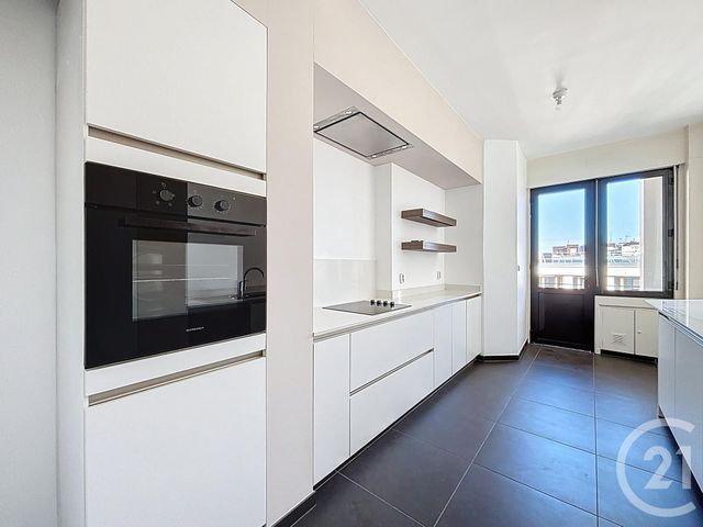 Agrandir la photo Appartement T4 à louer - 4 pièces - 183,56 m2 - Lille - 59 - NORD-PAS-DE-CALAIS