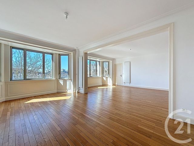 Agrandir la photo Appartement T4 à louer - 4 pièces - 183,56 m2 - Lille - 59 - NORD-PAS-DE-CALAIS