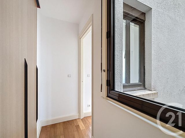 Agrandir la photo Appartement T4 à louer - 4 pièces - 183,56 m2 - Lille - 59 - NORD-PAS-DE-CALAIS