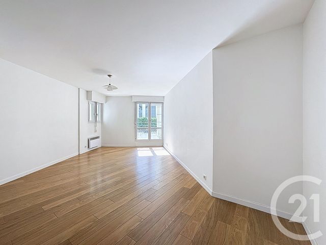 Agrandir la photo Appartement T4 à vendre - 4 pièces - 86,41 m2 - Lille - 59 - NORD-PAS-DE-CALAIS