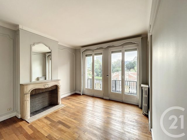 Agrandir la photo Appartement T6 à louer - 6 pièces - 195,88 m2 - Lille - 59 - NORD-PAS-DE-CALAIS