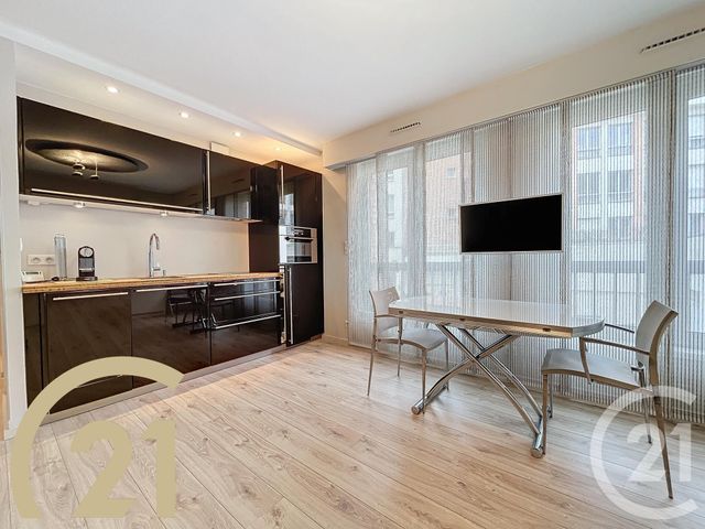 Agrandir la photo Appartement Studio à louer - 1 pièce - 30,82 m2 - Lille - 59 - NORD-PAS-DE-CALAIS