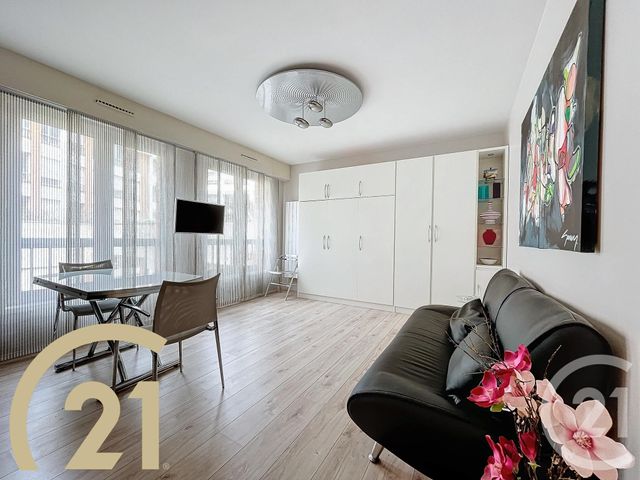 Agrandir la photo Appartement Studio à louer - 1 pièce - 30,82 m2 - Lille - 59 - NORD-PAS-DE-CALAIS