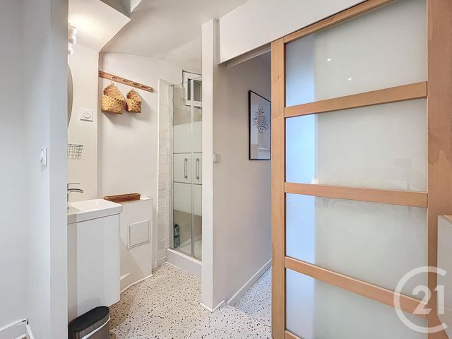 Agrandir la photo Appartement T2 à louer - 3 pièces - 34,14 m2 - Lille - 59 - NORD-PAS-DE-CALAIS
