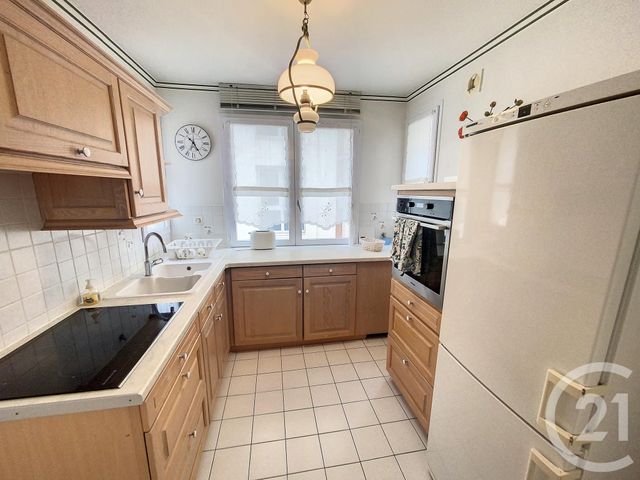 Appartement T3 à louer - 3 pièces - 76,54 m2 - Lille - 59 - NORD-PAS-DE-CALAIS