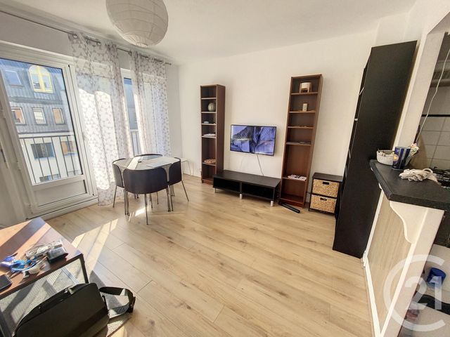 Agrandir la photo Appartement T2 à louer - 2 pièces - 40,24 m2 - Lille - 59 - NORD-PAS-DE-CALAIS
