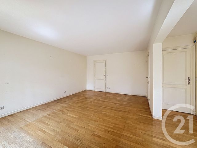 Agrandir la photo Appartement T2 à vendre - 2 pièces - 59,80 m2 - Lille - 59 - NORD-PAS-DE-CALAIS
