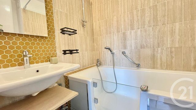 Agrandir la photo Appartement Studio à louer - 1 pièce - 25,15 m2 - Lille - 59 - NORD-PAS-DE-CALAIS