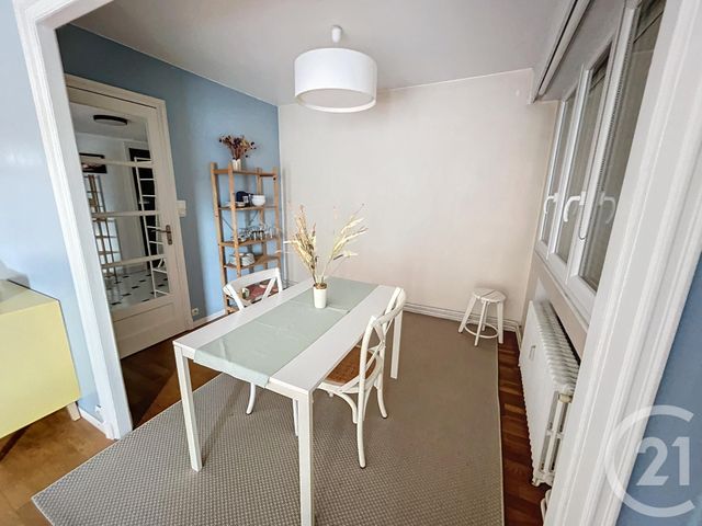 Appartement T3 à louer - 3 pièces - 70,52 m2 - Lille - 59 - NORD-PAS-DE-CALAIS