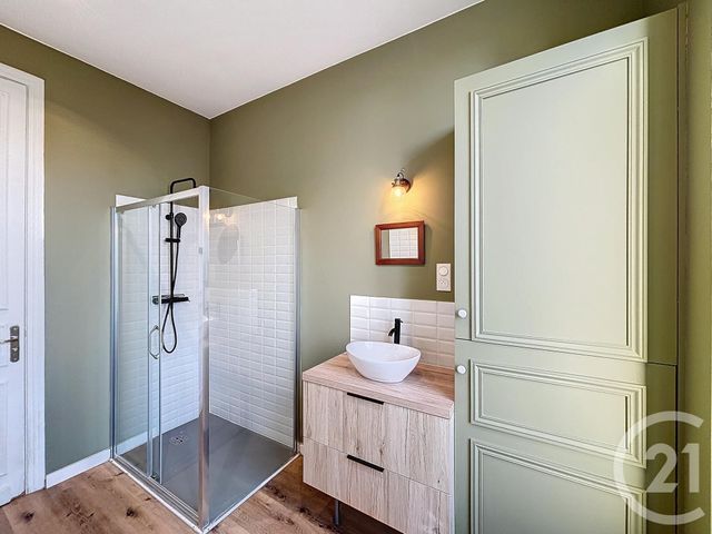 Agrandir la photo Appartement T3 à louer - 3 pièces - 117,82 m2 - Tourcoing - 59 - NORD-PAS-DE-CALAIS