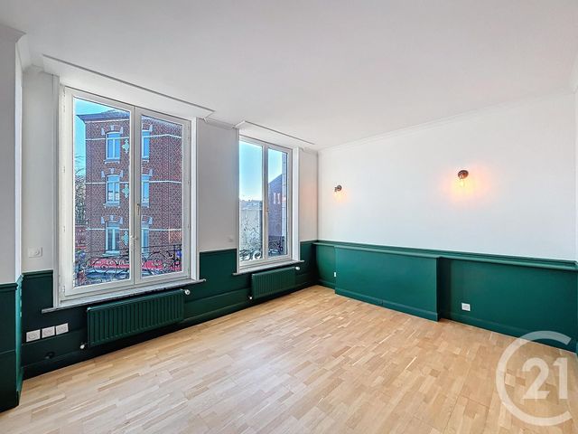 Agrandir la photo Appartement T3 à louer - 3 pièces - 117,82 m2 - Tourcoing - 59 - NORD-PAS-DE-CALAIS