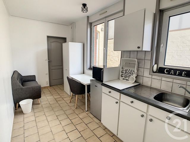 Appartement T2 &agrave; louer - 2 pi&egrave;ces - 18,69 m2 - Loos - 59 - NORD-PAS-DE-CALAIS