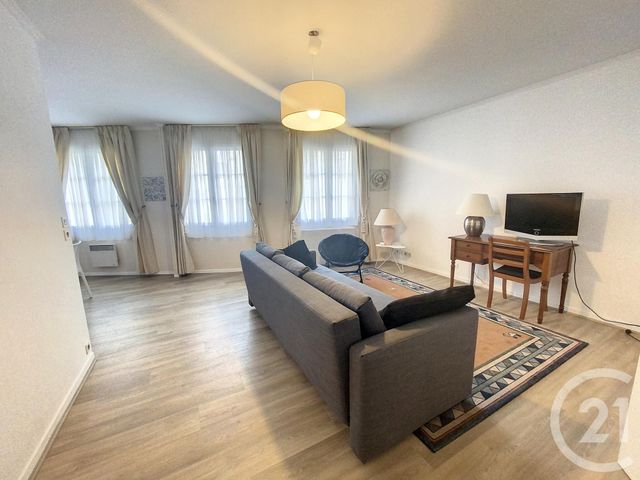 Appartement T3 &agrave; louer - 3 pi&egrave;ces - 76,54 m2 - Lille - 59 - NORD-PAS-DE-CALAIS