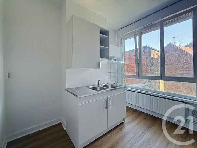 Appartement T2 &agrave; louer - 2 pi&egrave;ces - 55 m2 - La Madeleine - 59 - NORD-PAS-DE-CALAIS