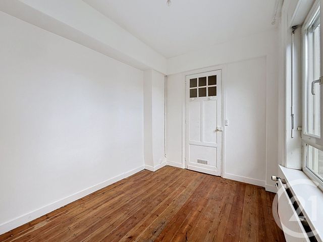 Appartement T2 &agrave; louer - 2 pi&egrave;ces - 55 m2 - La Madeleine - 59 - NORD-PAS-DE-CALAIS