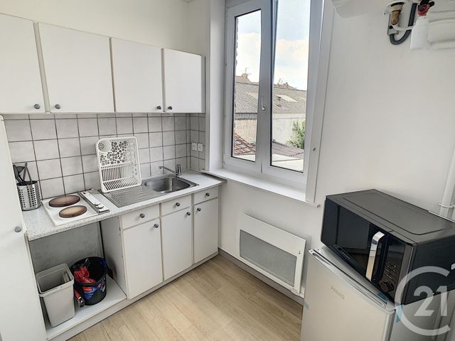Appartement T1 &agrave; louer - 1 pi&egrave;ce - 25,20 m2 - Loos - 59 - NORD-PAS-DE-CALAIS